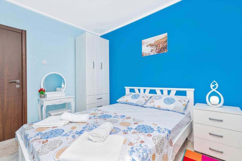 Apartment Milos Котор Екстер'єр фото