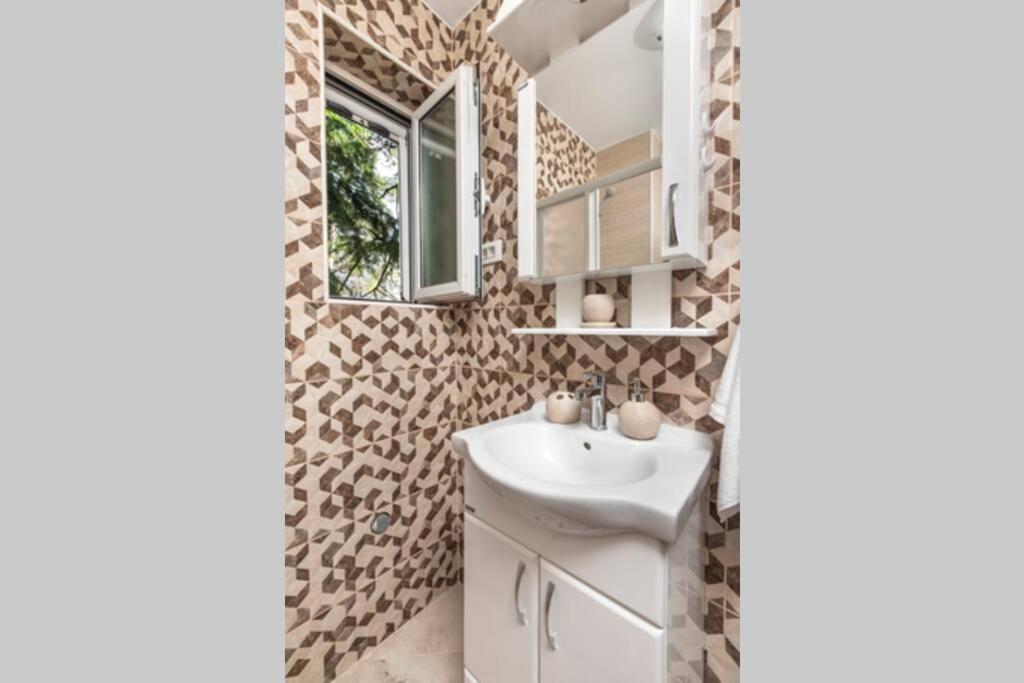 Apartment Milos Котор Екстер'єр фото
